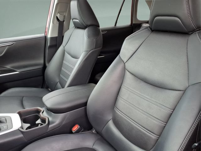 Used 2019 Toyota RAV4 Limited w/ Limited Grade Weather Package AWD/4WD image 12