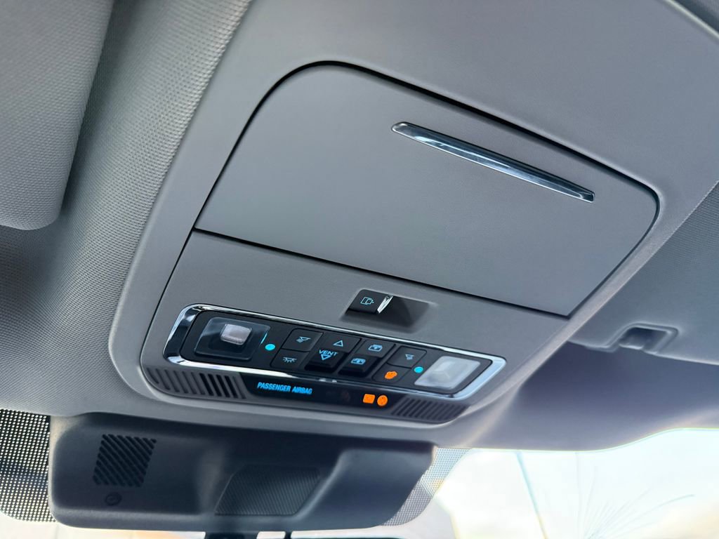 Used 2023 Ford F250 Lariat w/ Chrome Package image 46