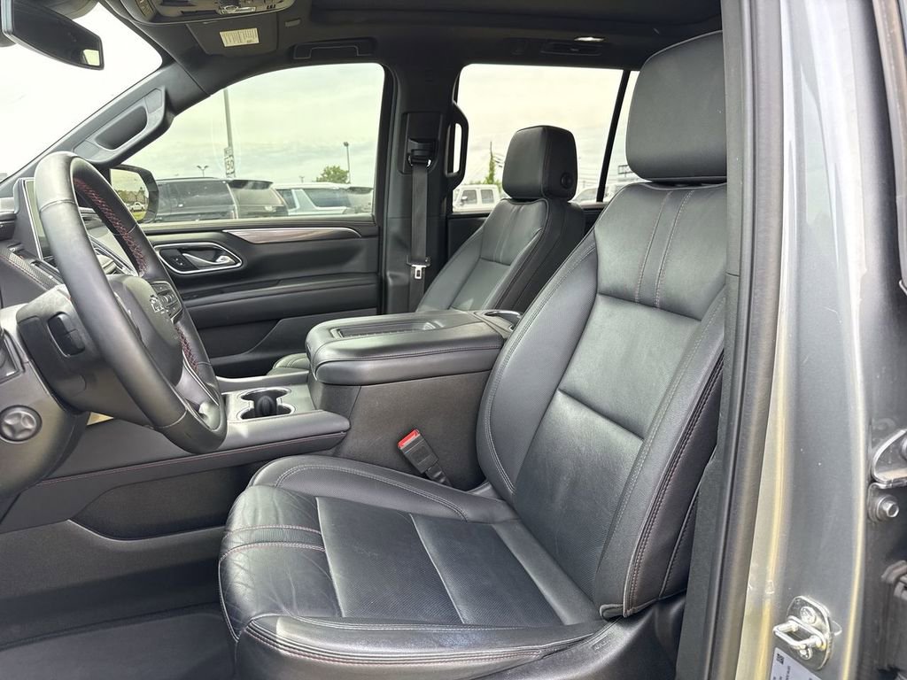 Used 2024 Chevrolet Tahoe RST w/ Luxury Package AWD/4WD image 23