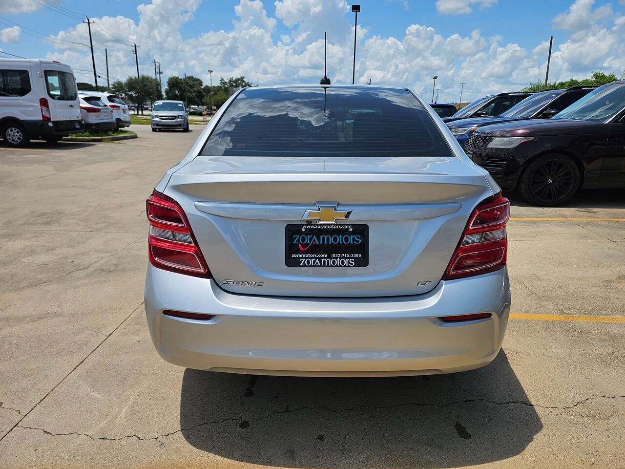Used 2019 Chevrolet Sonic LT w/ Convenience Package FWD image 5