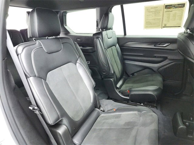 Used 2025 Jeep Grand Cherokee L Altitude image 44