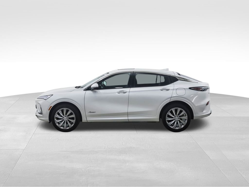 Used 2025 Buick Envista Avenir image 2