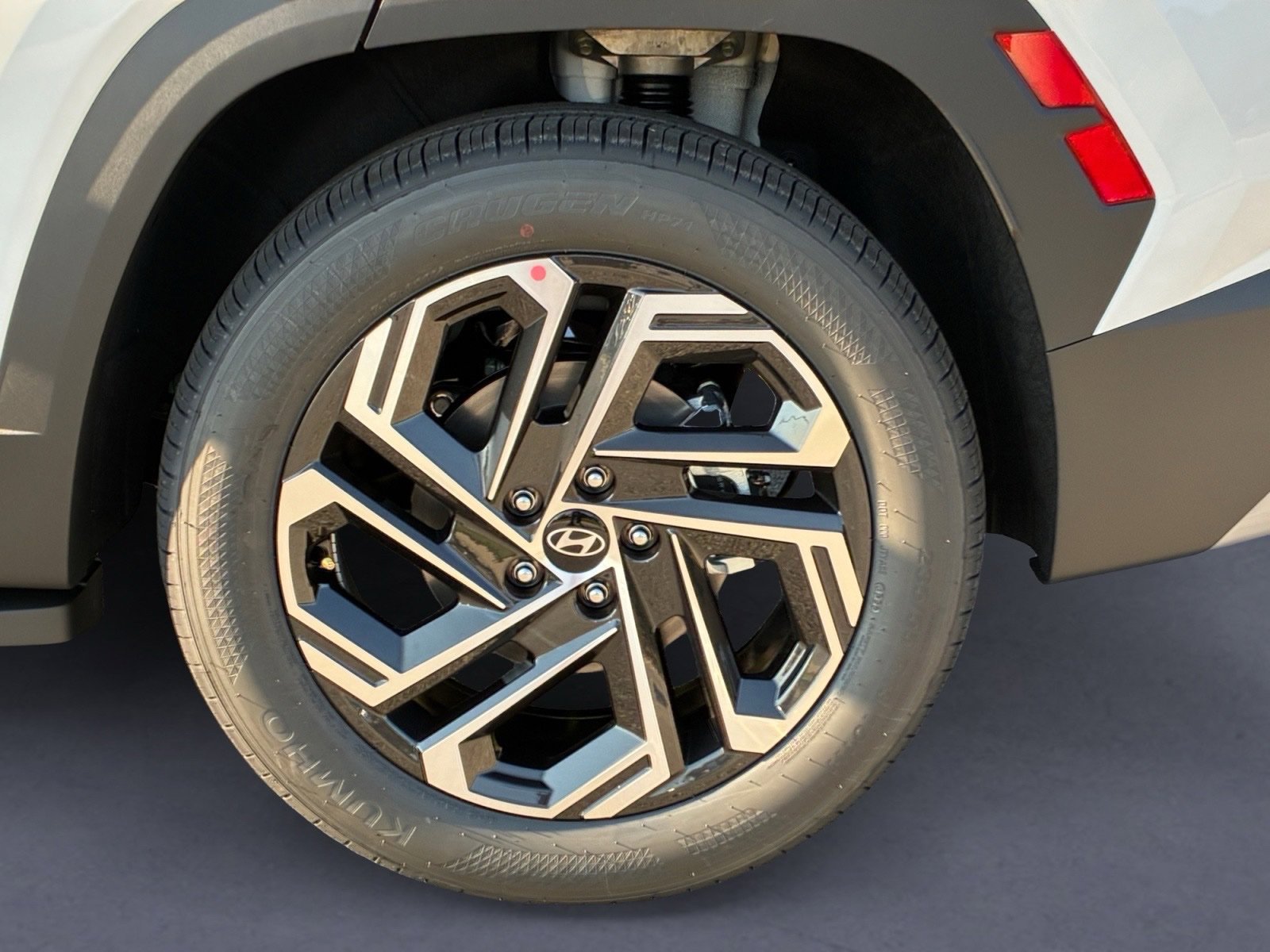 New 2026 Hyundai Tucson SEL Plus FWD image 9