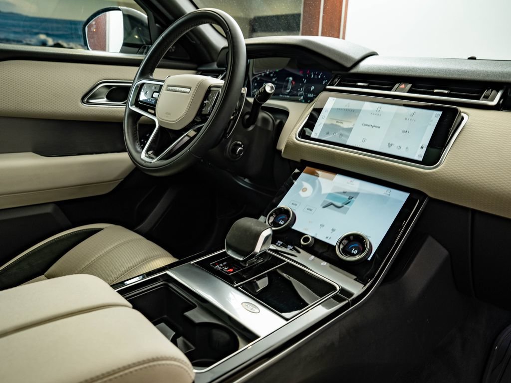 Used 2023 Land Rover Range Rover Velar R-Dynamic S AWD/4WD image 47