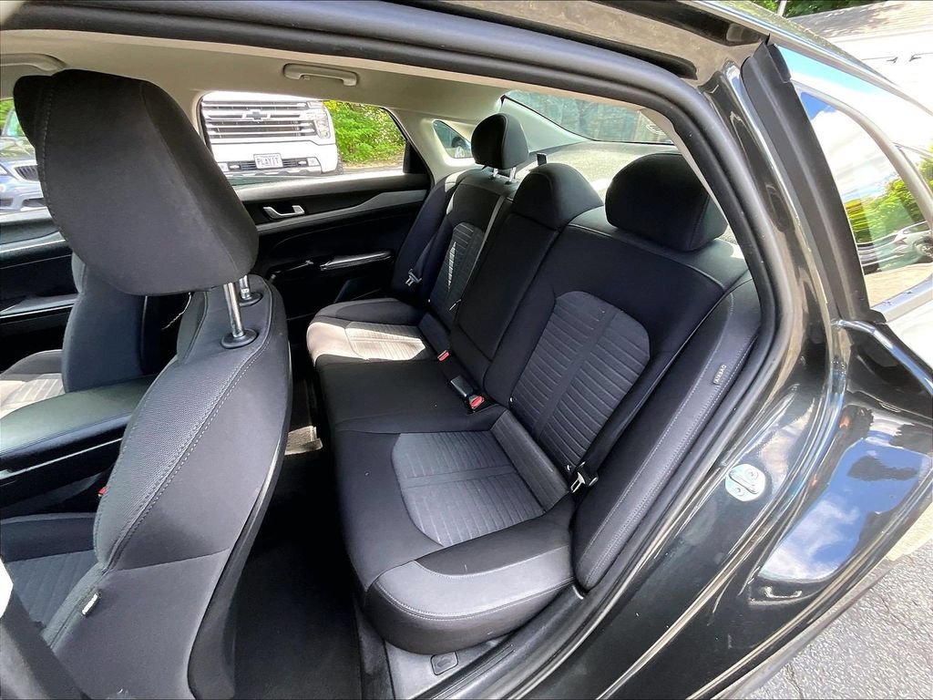 Used 2025 Kia K5 LXS FWD image 14