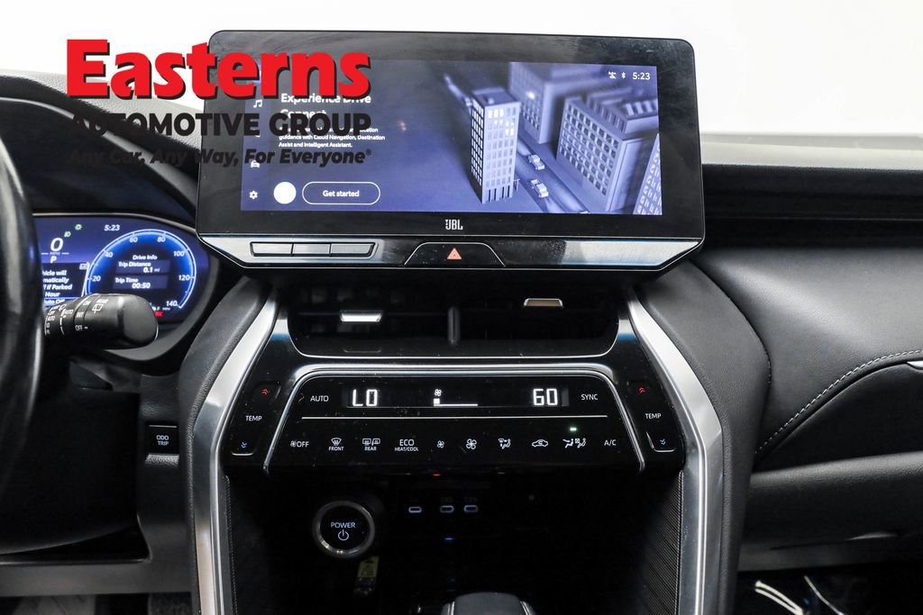 Used 2023 Toyota Venza Limited image 12