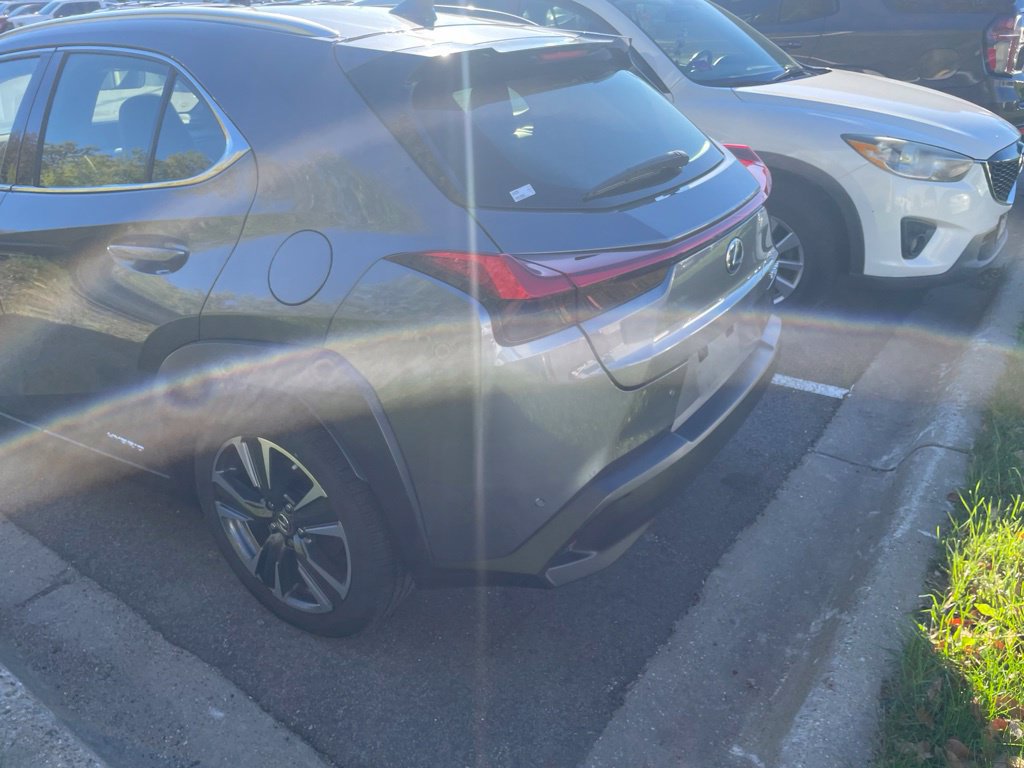 Used 2019 Lexus UX 250h w/ Accessory Package AWD/4WD image 23