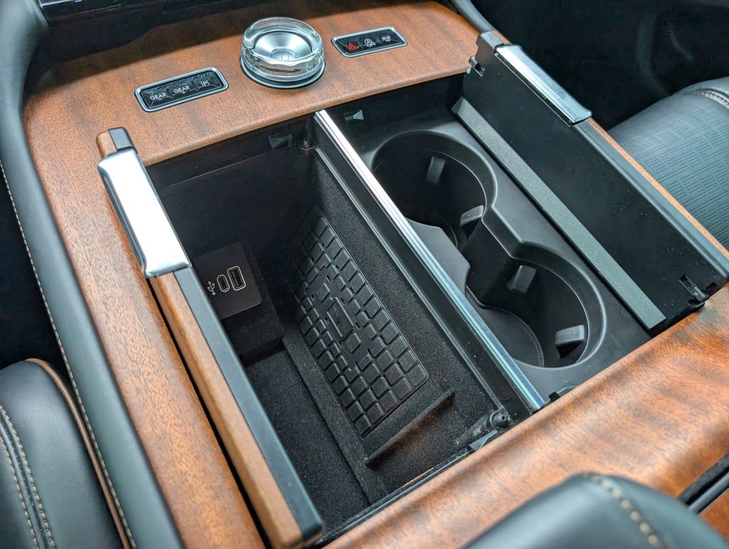 Used 2025 Lincoln Navigator L Black Label image 24