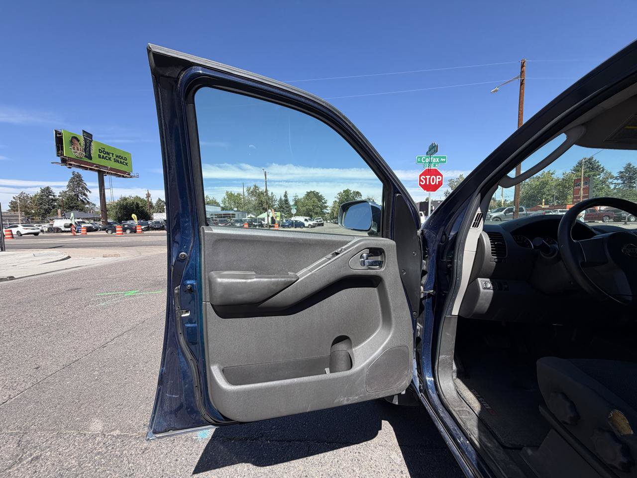 Used 2006 Nissan Frontier NISMO AWD/4WD image 10