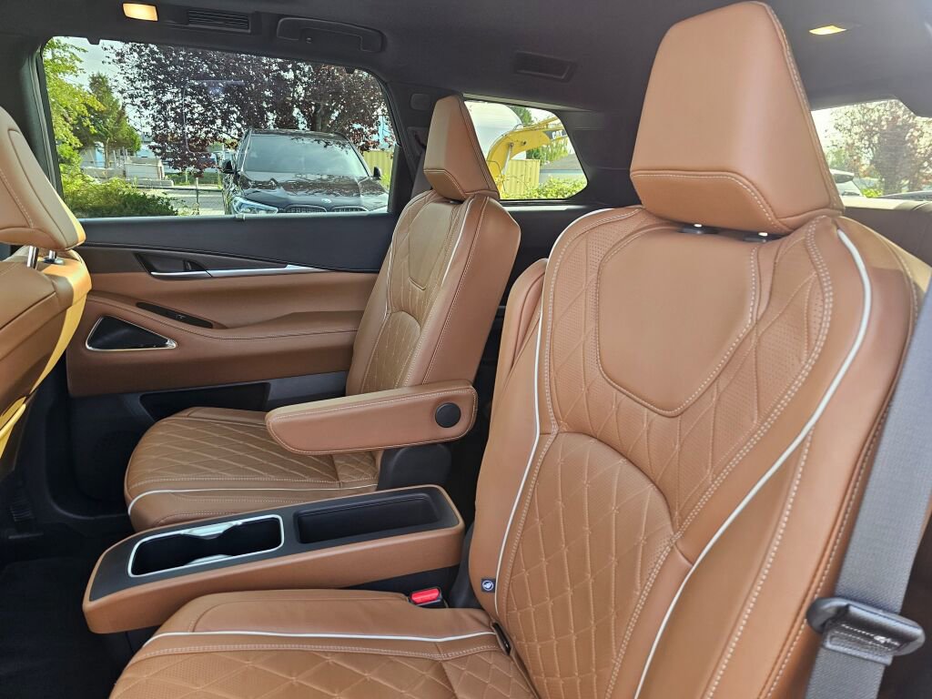 Used 2025 INFINITI QX60 Autograph w/ Cargo Package image 22