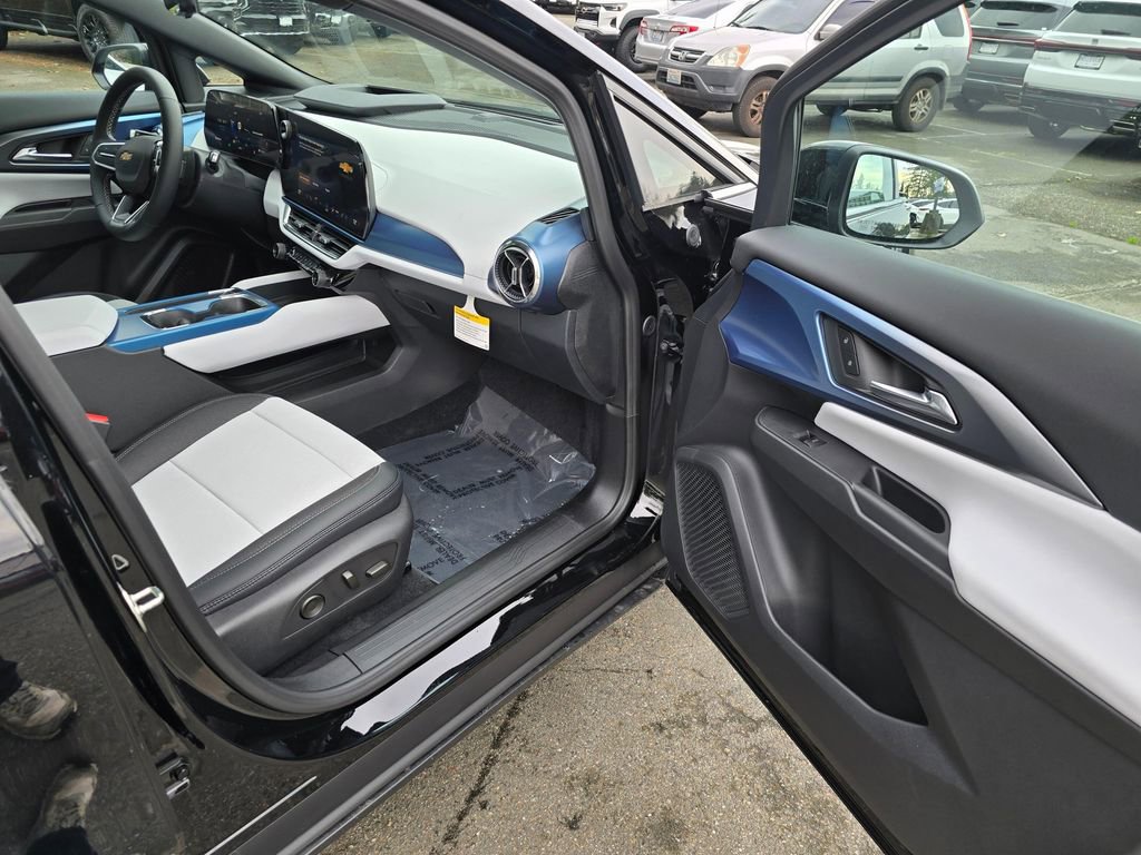 New 2026 Chevrolet Equinox EV LT w/ Convenience Package II image 12