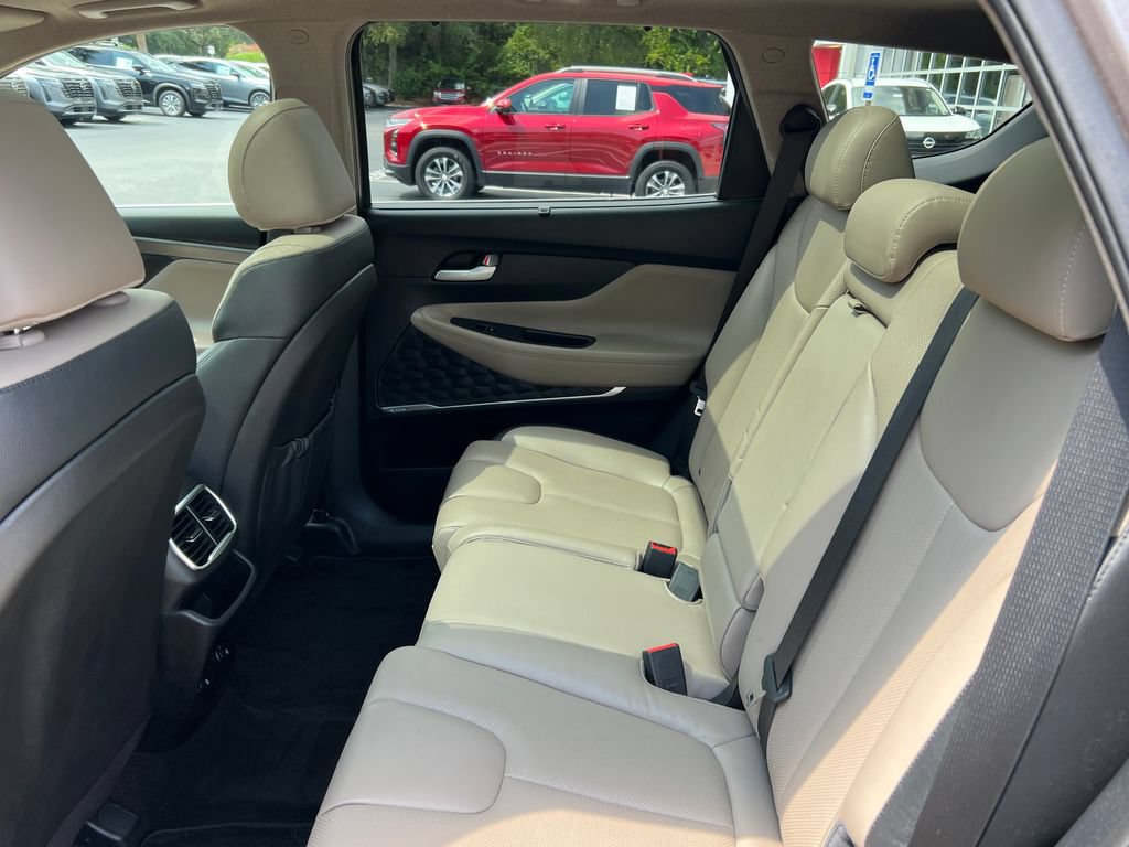 Used 2019 Hyundai Santa Fe Limited FWD image 16