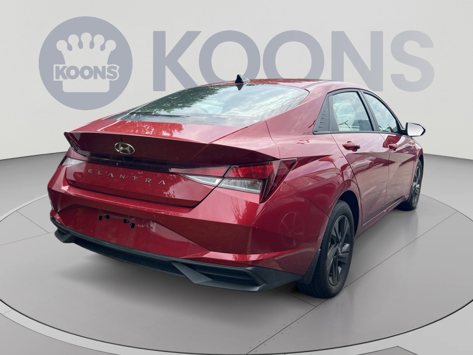 Used 2022 Hyundai Elantra SEL w/ Convenience Package FWD image 5