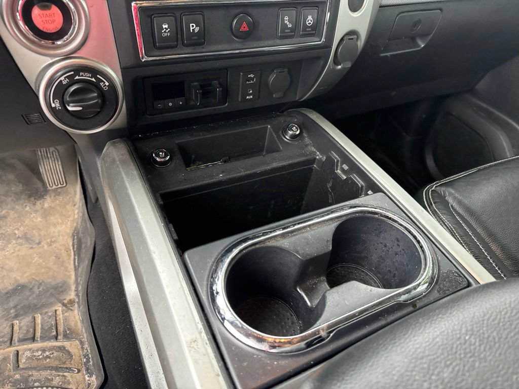 Used 2017 Nissan Titan PRO-4X AWD/4WD image 7
