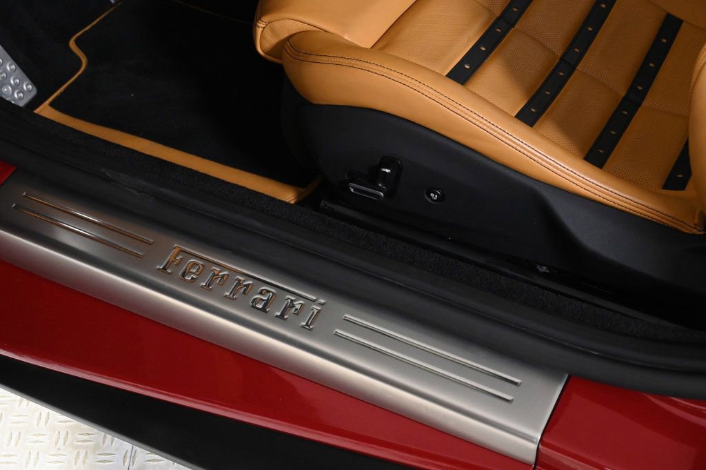 Certified 2023 Ferrari Portofino M image 33