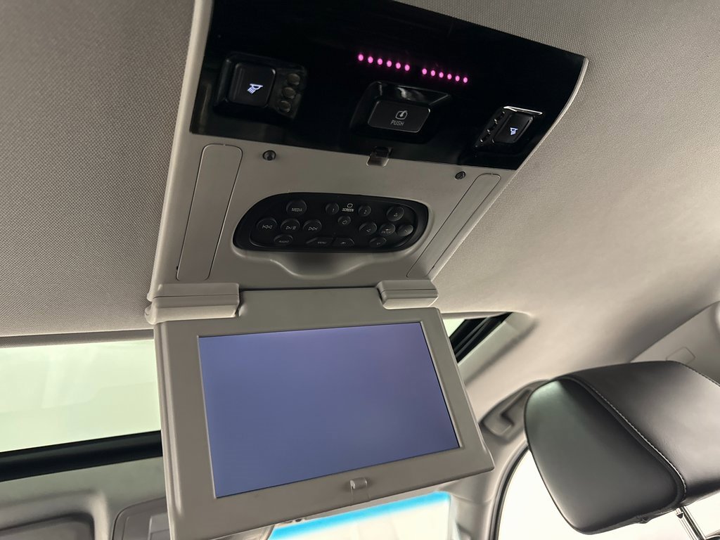 Used 2015 GMC Yukon Denali w/ Premium Package image 43