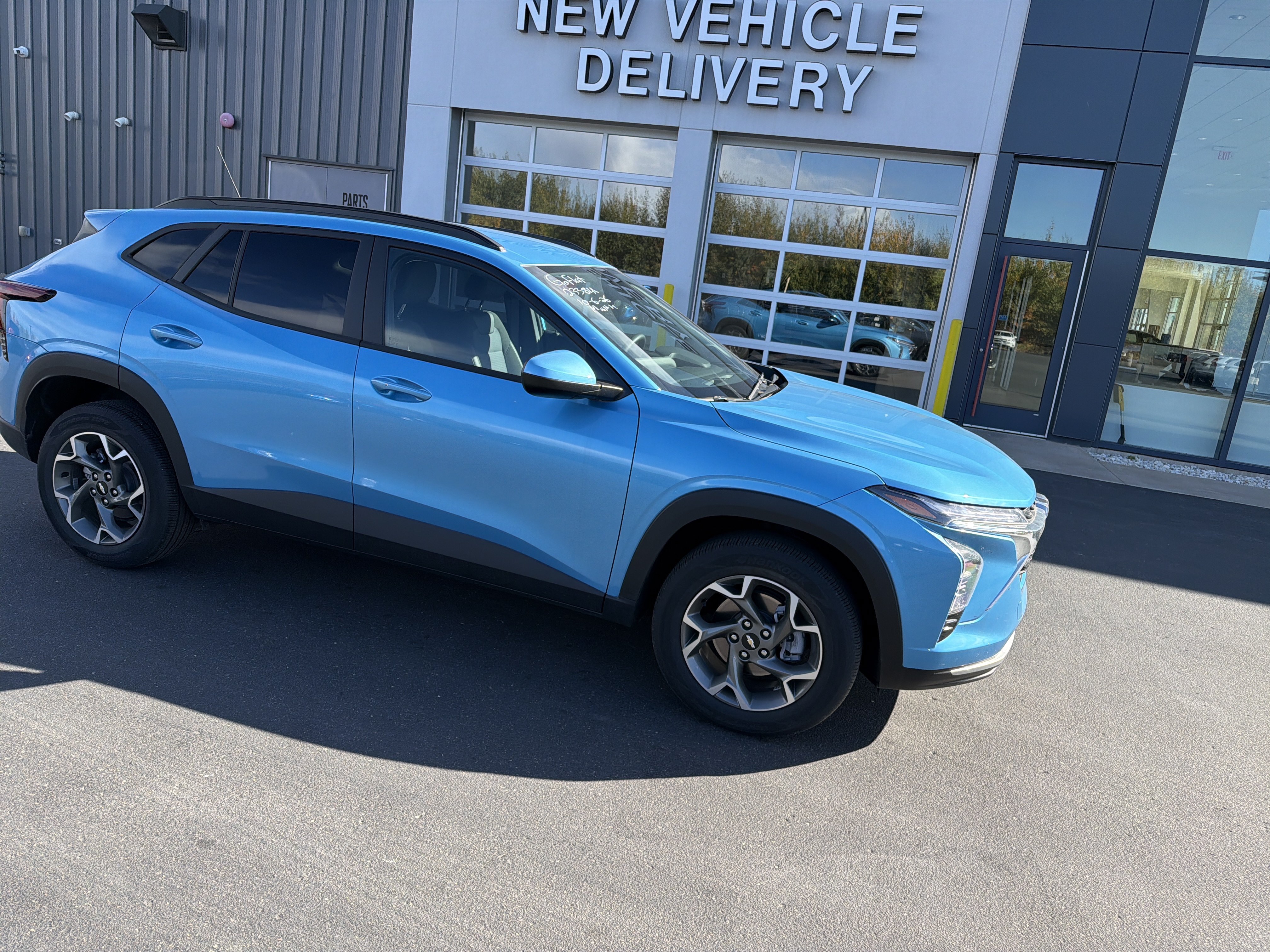 Used 2025 Chevrolet Trax LT w/ Driver Confidence Package