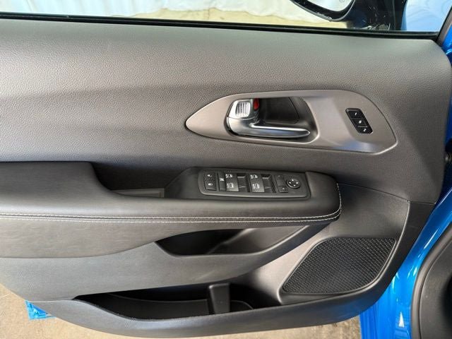 New 2026 Chrysler Pacifica Select w/ S Appearance Package AWD/4WD image 14