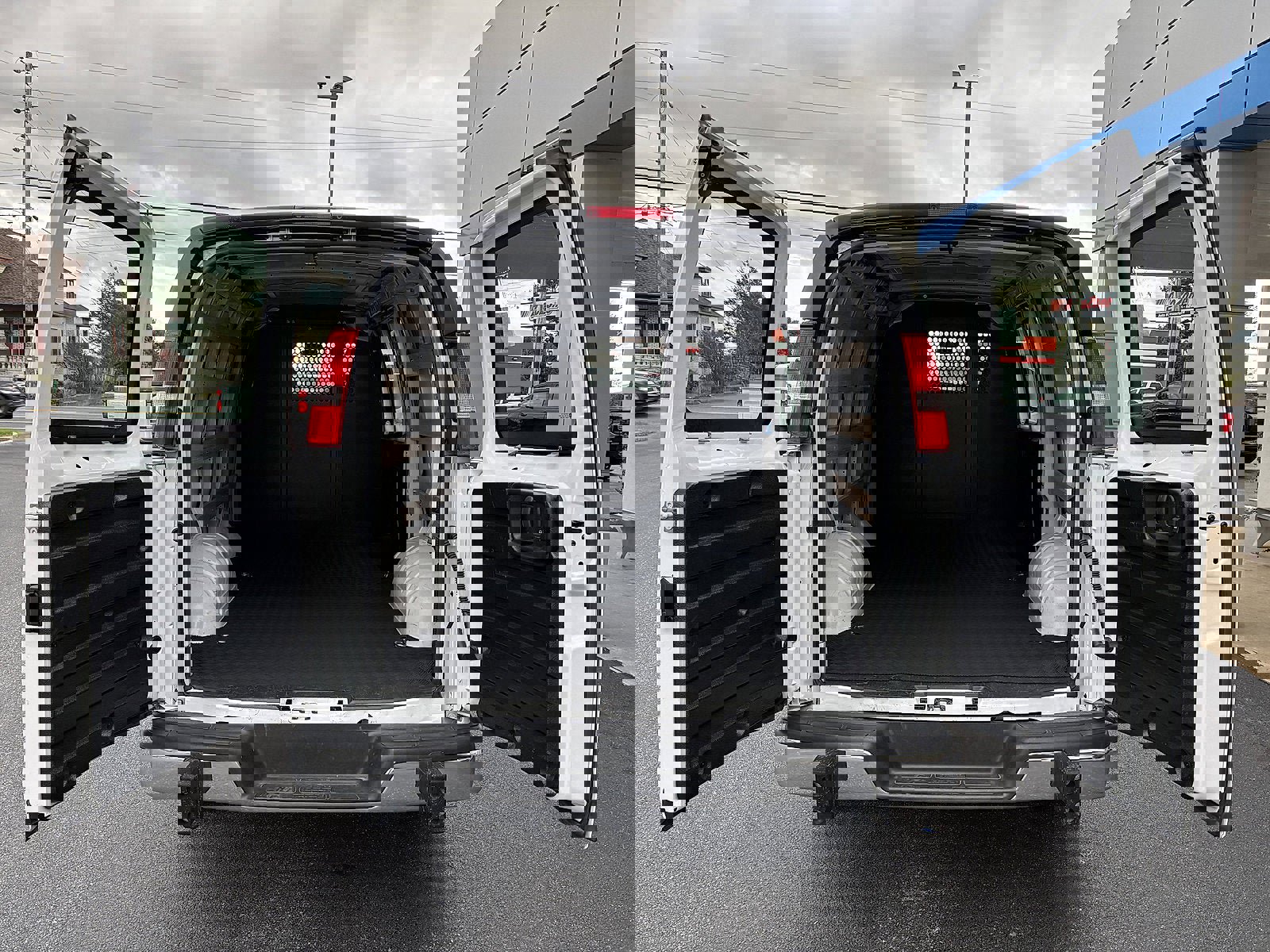 Used 2024 Chevrolet Express 2500 w/ Driver Convenience Package image 6