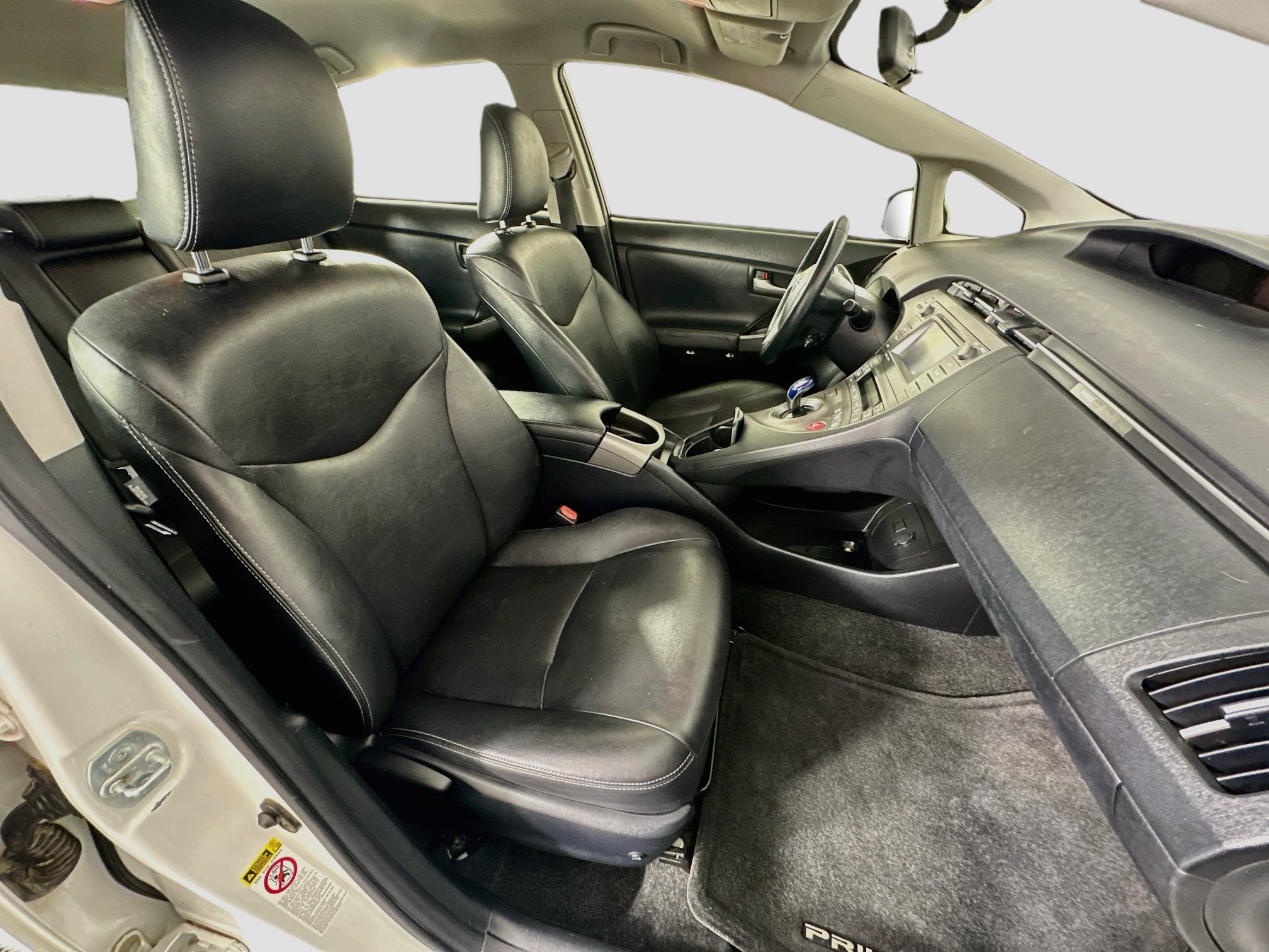 Used 2015 Toyota Prius Persona Series FWD image 29