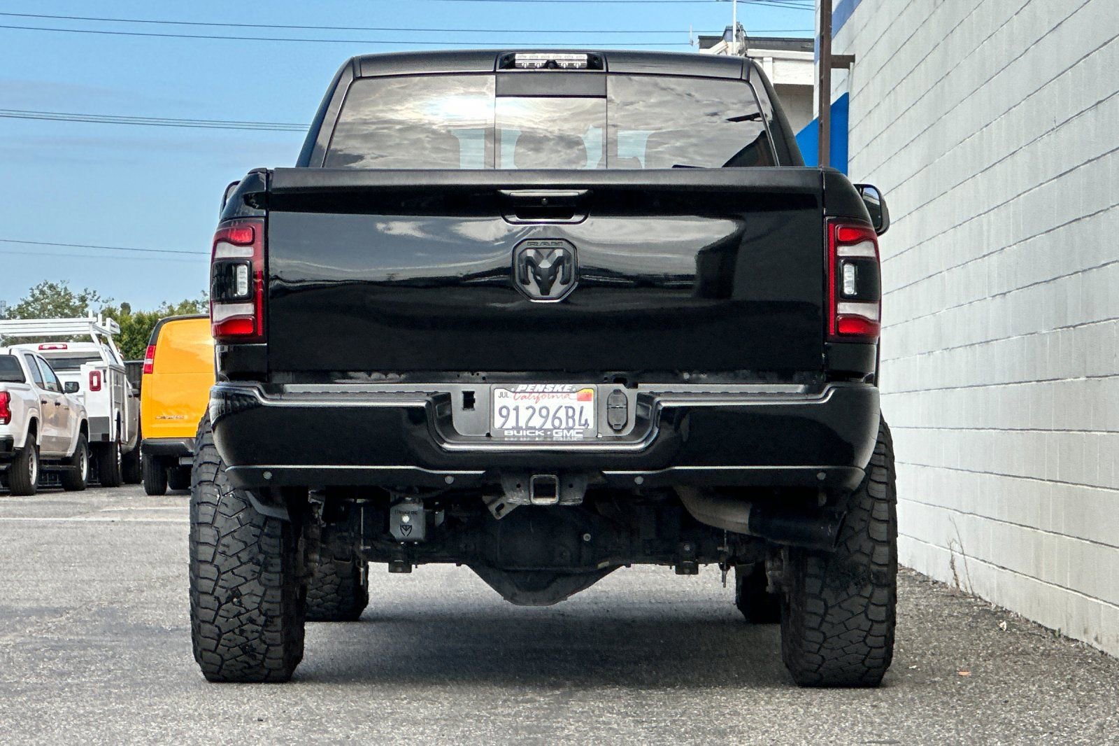 Used 2020 RAM 2500 Laramie w/ Night Edition AWD/4WD image 5