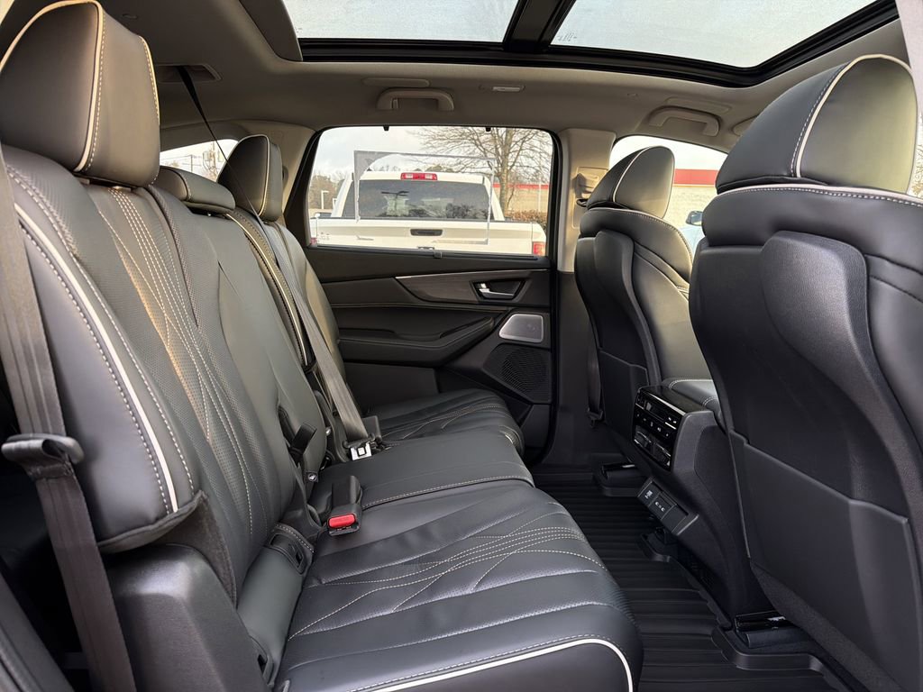 New 2026 Acura MDX w/ Advance Package image 18