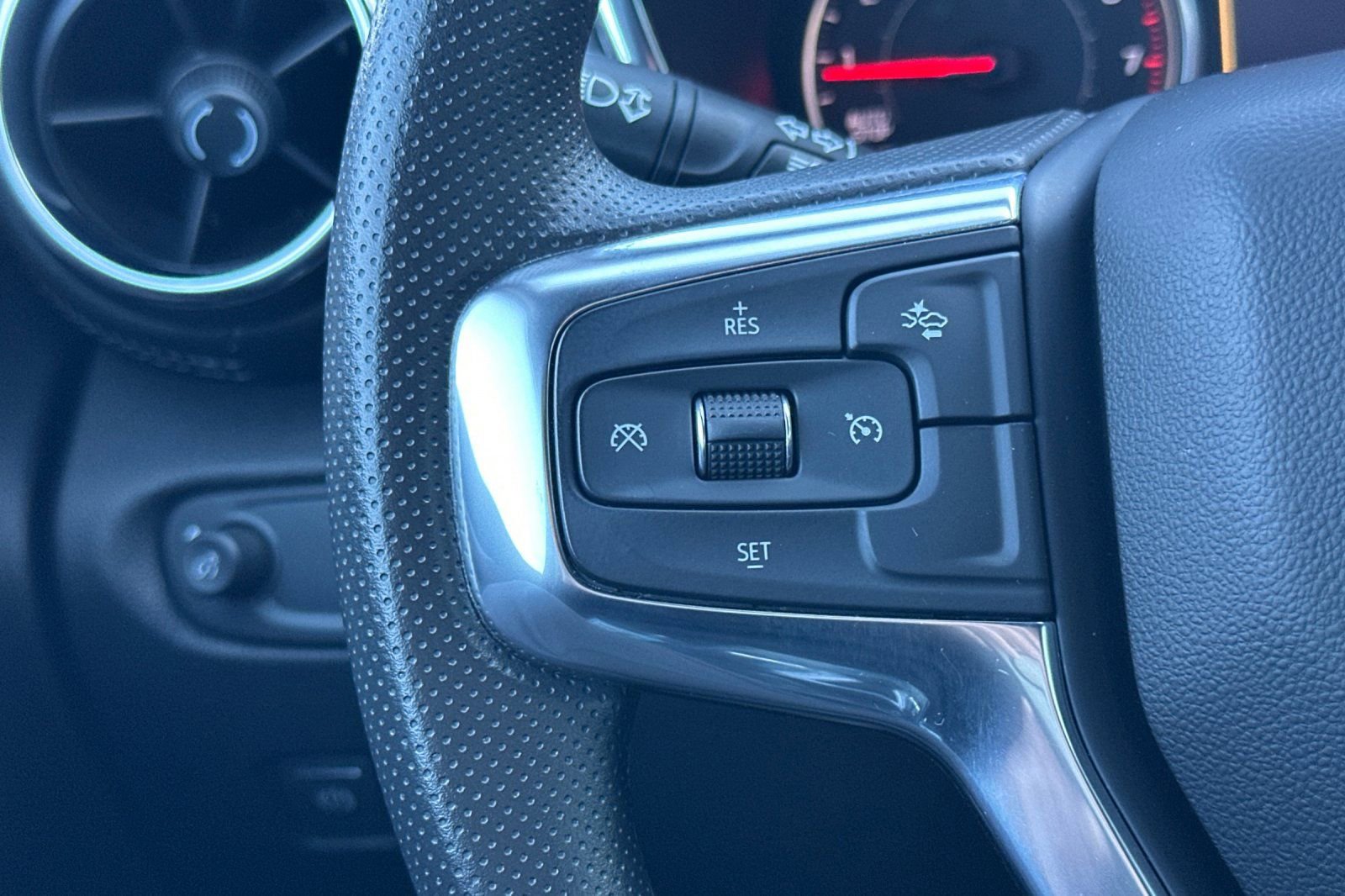 Certified 2025 Chevrolet Blazer LT image 37