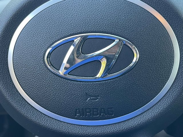Used 2023 Hyundai Elantra Blue FWD image 24