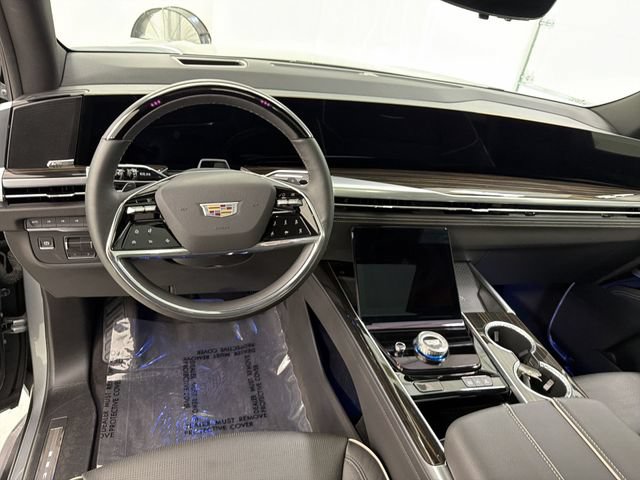 Certified 2025 Cadillac Escalade ESV Premium Luxury AWD/4WD image 22