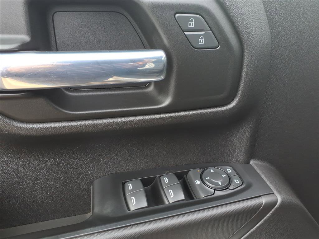 Used 2022 Chevrolet Silverado 1500 Custom Trail Boss w/ LPO, Dark Essentials Package AWD/4WD image 12