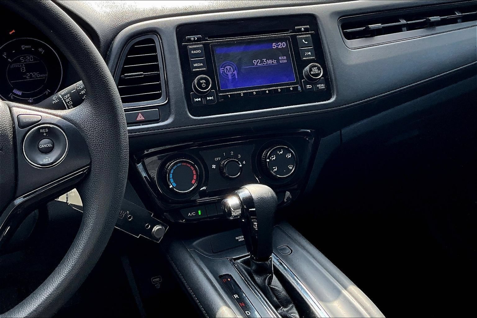 Used 2020 Honda HR-V LX image 8