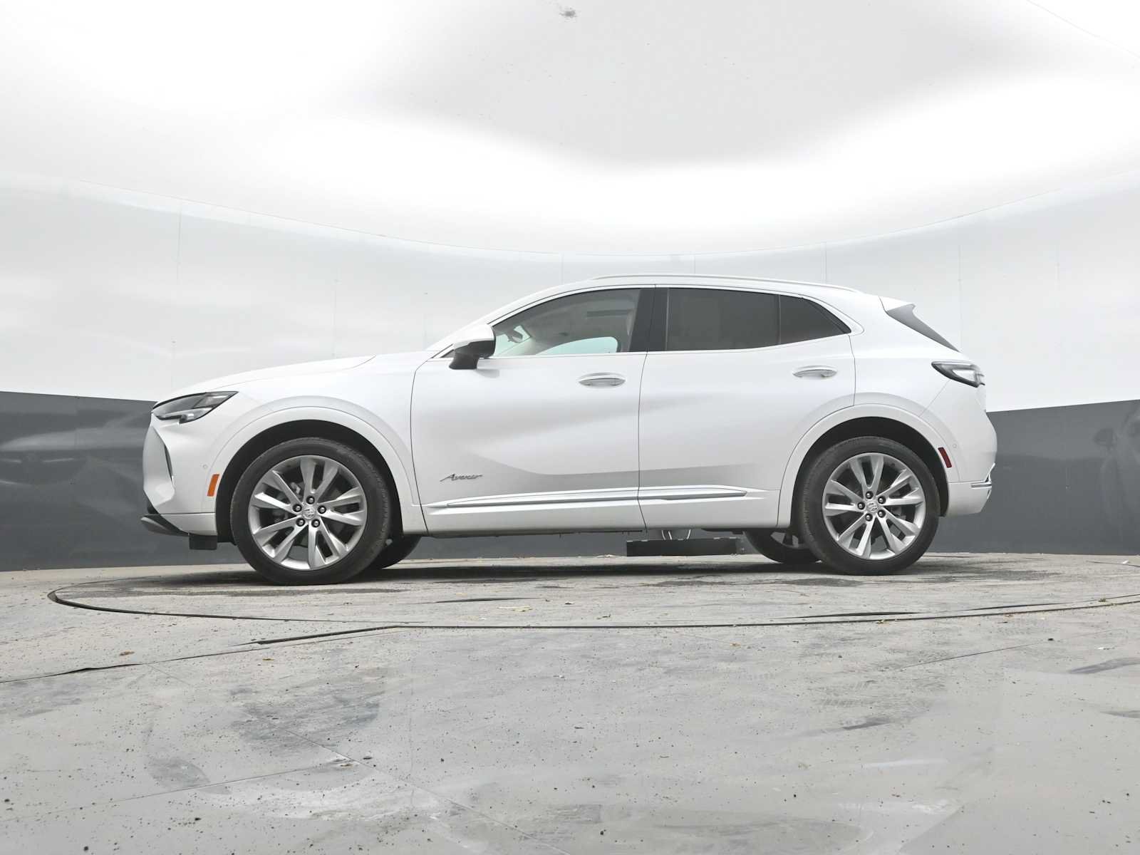Used 2023 Buick Envision Avenir AWD/4WD image 25
