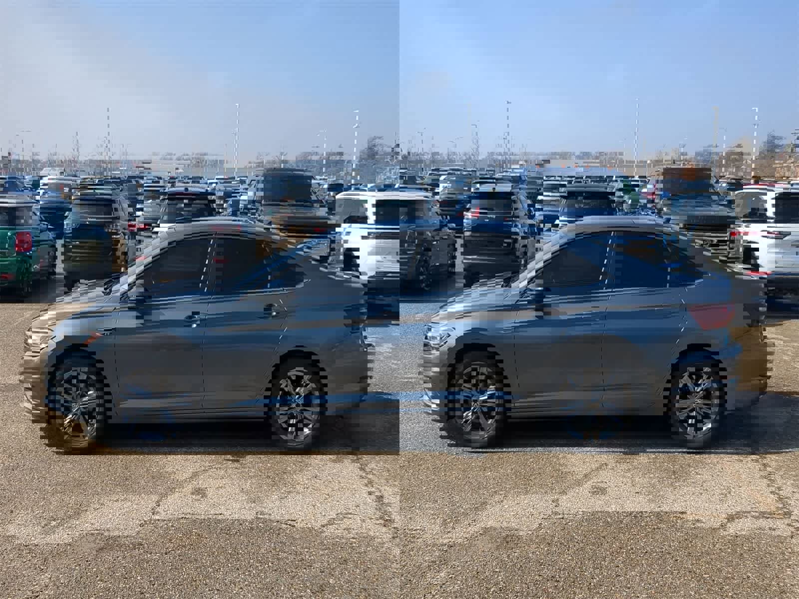 Used 2021 Volkswagen Jetta R-Line w/ R-Line Cold Weather Package image 11