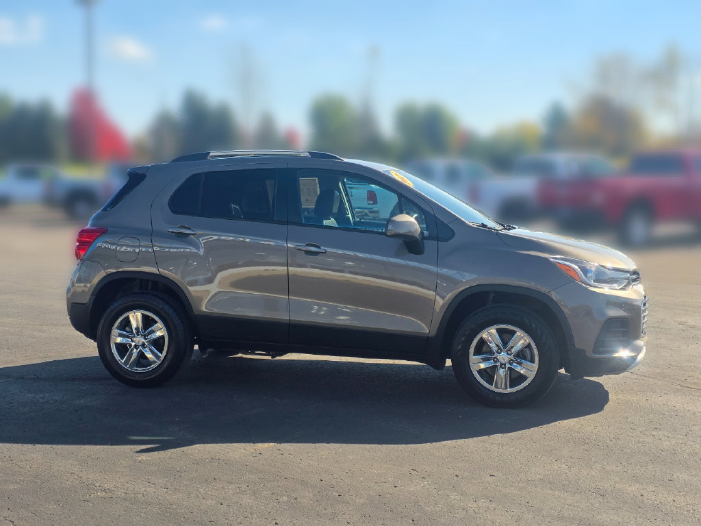 Used 2021 Chevrolet Trax LT AWD/4WD image 6