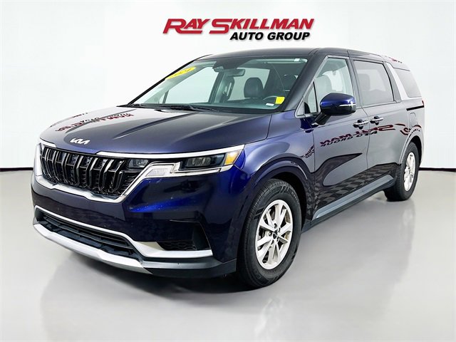 Used 2024 Kia Carnival LX image 3