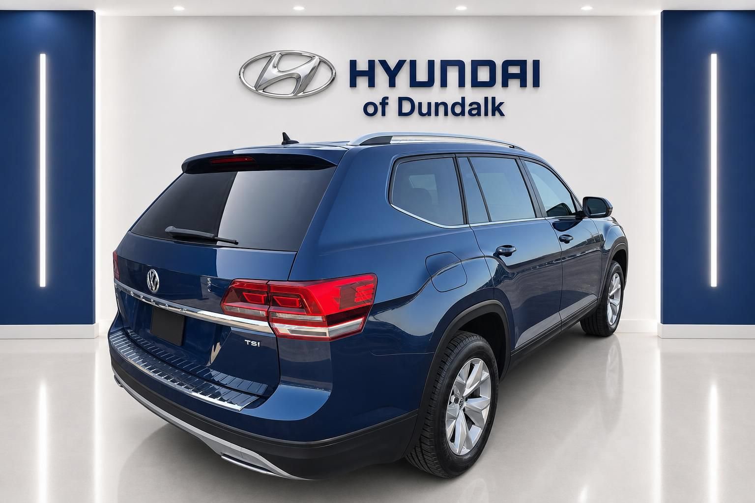 Used 2018 Volkswagen Atlas SE FWD image 2