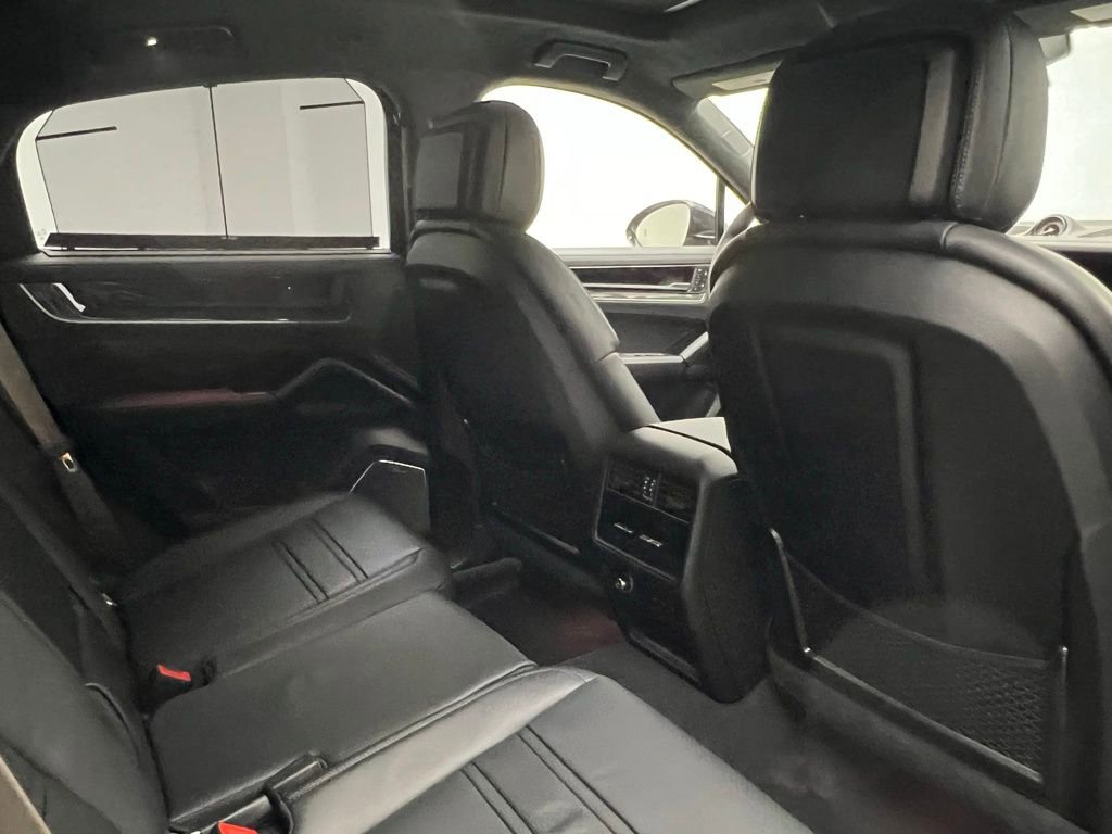 New 2026 Porsche Cayenne Turbo image 16