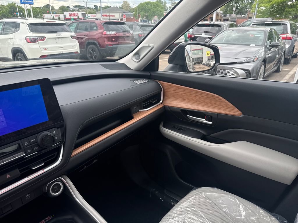 New 2026 Toyota Grand Highlander AWD image 26