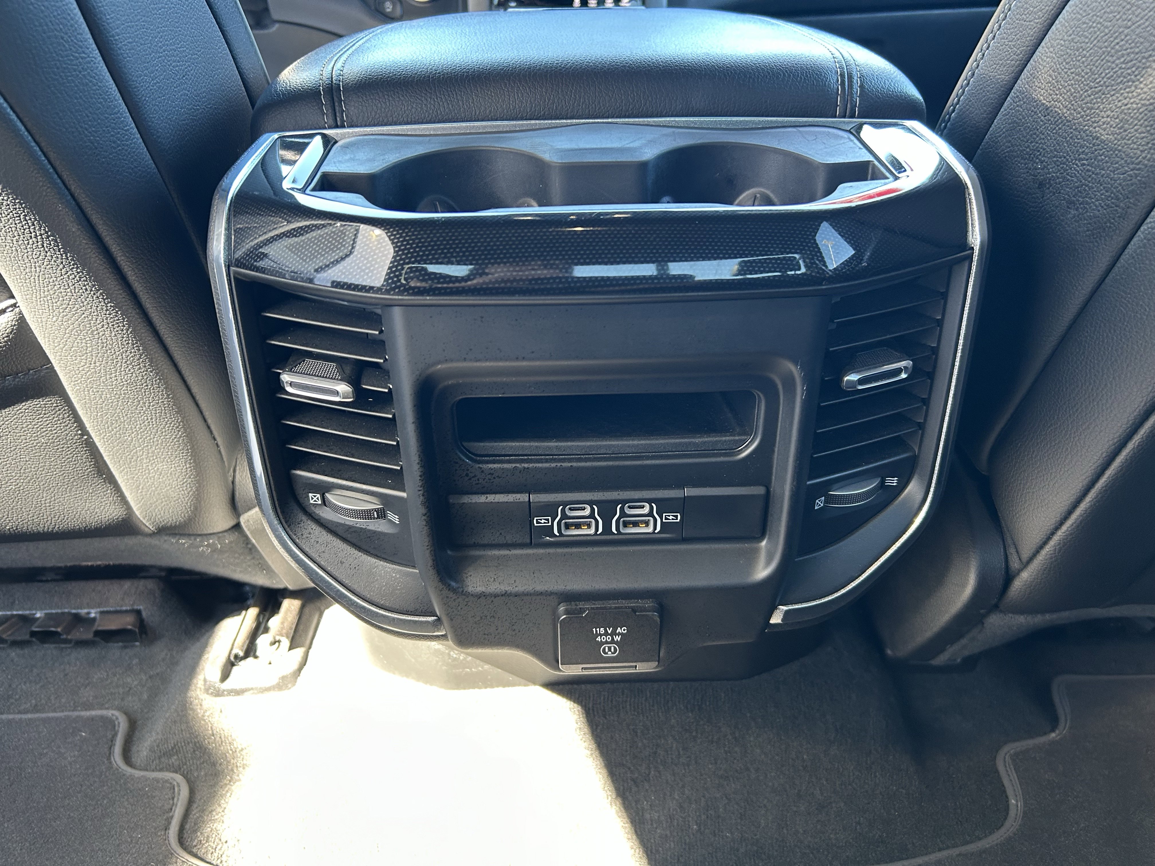 Used 2022 RAM 1500 Laramie w/ Sport Appearance Package AWD/4WD image 22