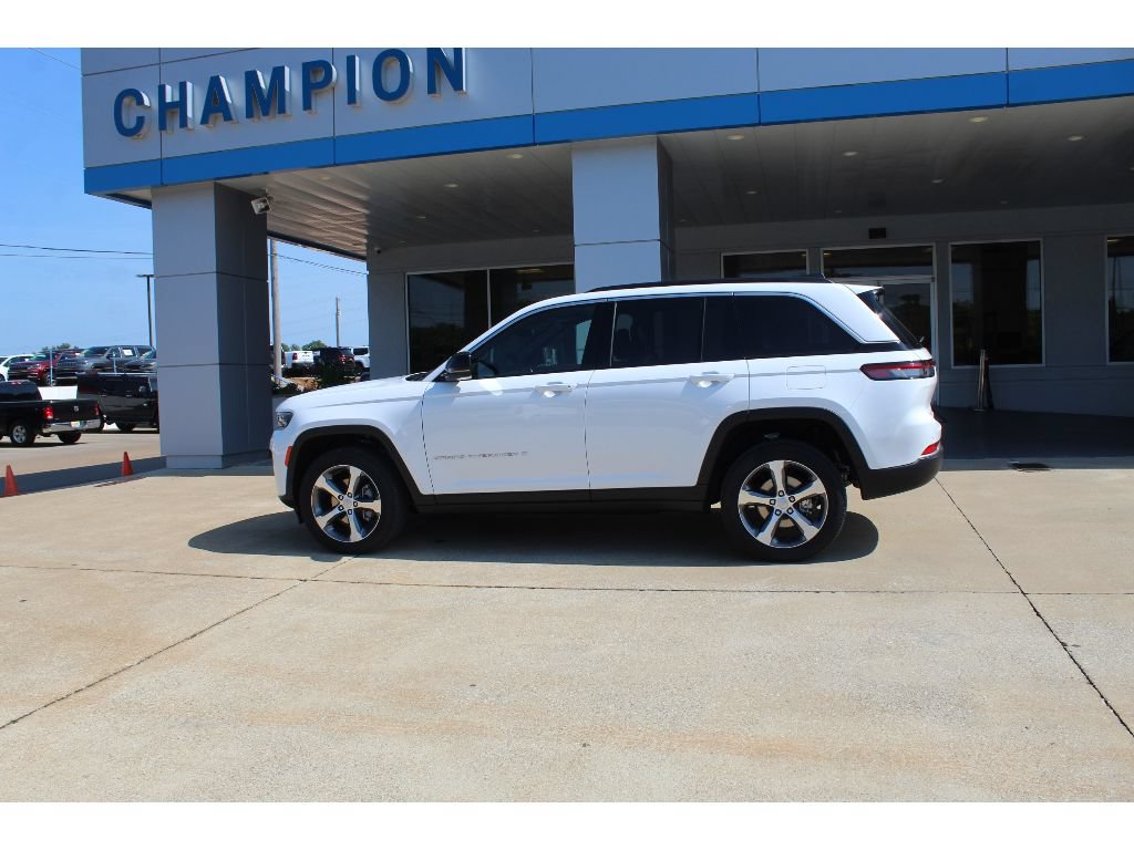 New 2026 Jeep Grand Cherokee Limited AWD/4WD image 2