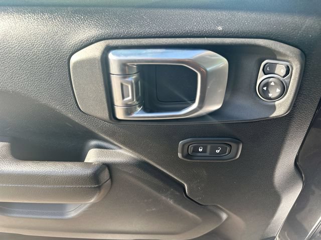 Used 2022 Jeep Gladiator Sport AWD/4WD image 15