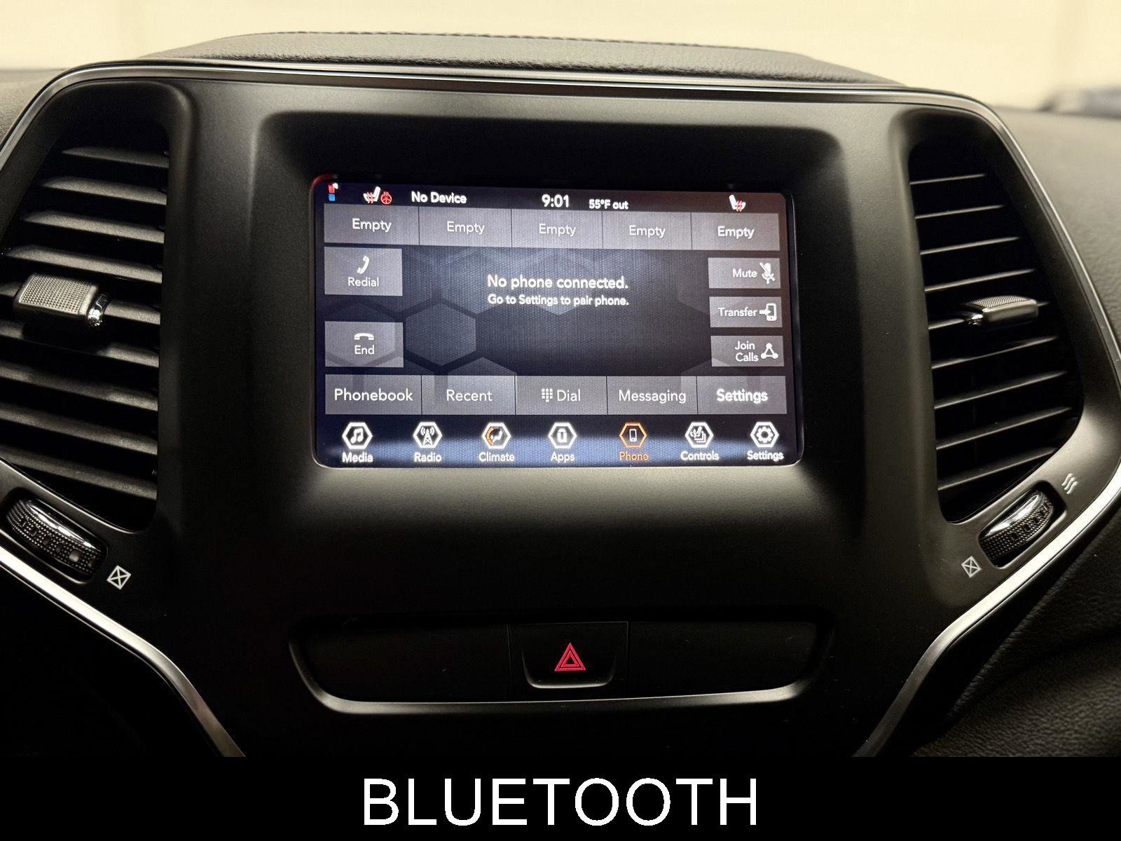 Used 2019 Jeep Cherokee Latitude Plus w/ Cold Weather Group image 24