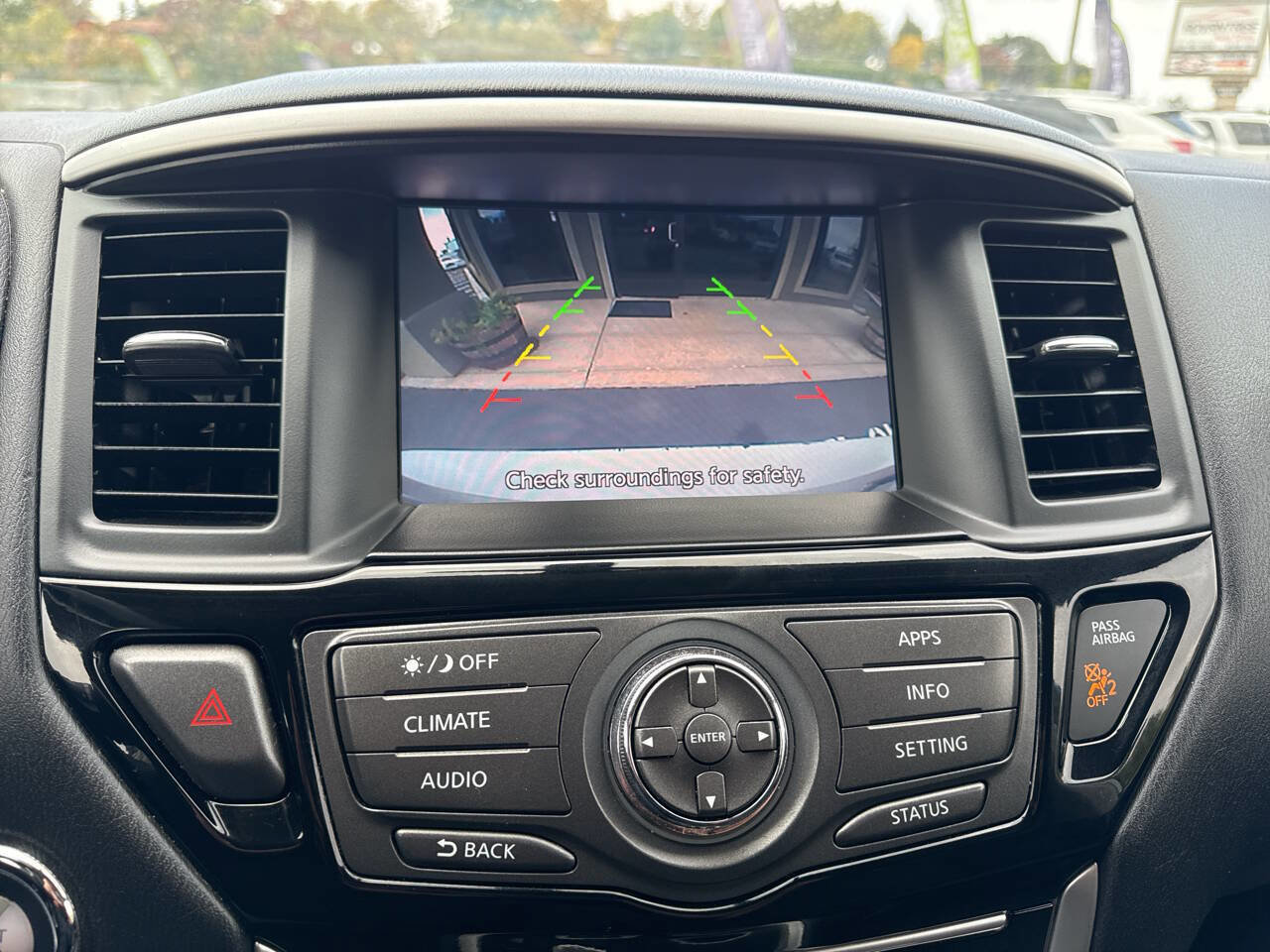 Used 2018 Nissan Pathfinder S image 14