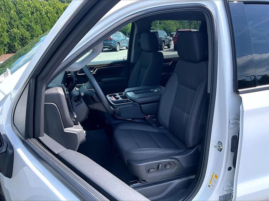 Used 2024 GMC Sierra 1500 Elevation AWD/4WD image 10
