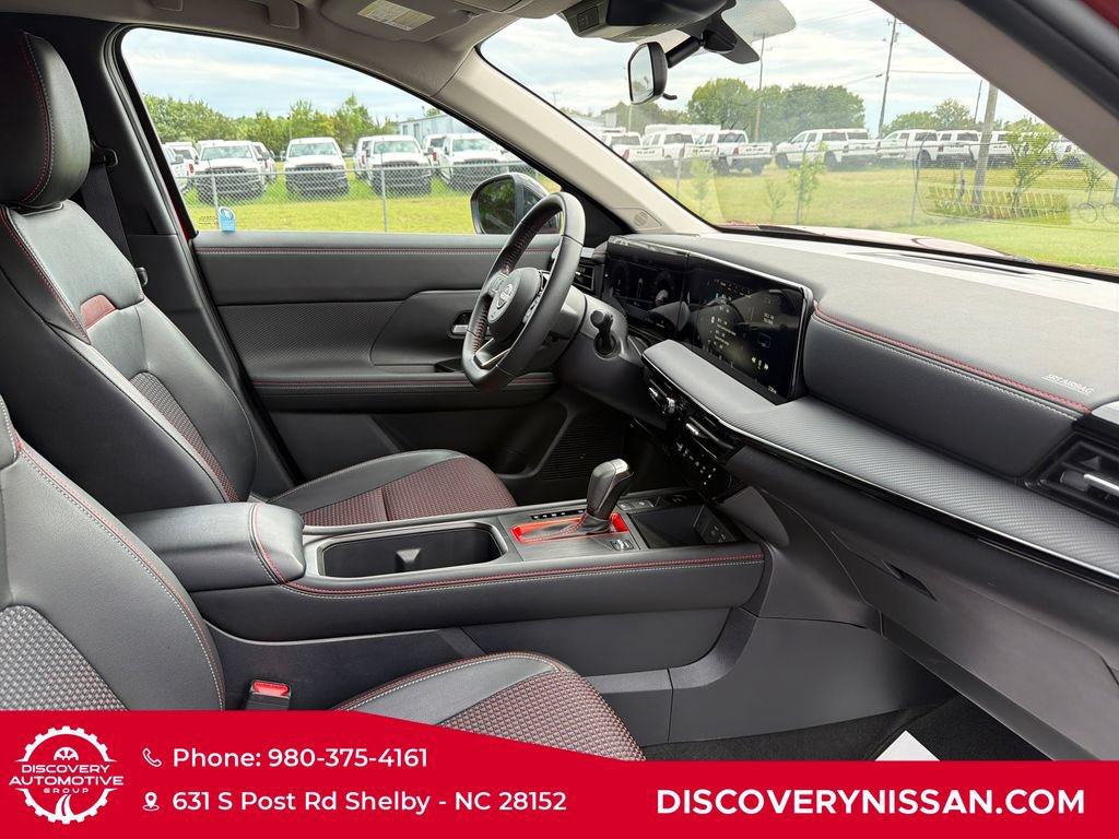 Certified 2026 Nissan Kicks SR FWD image 38