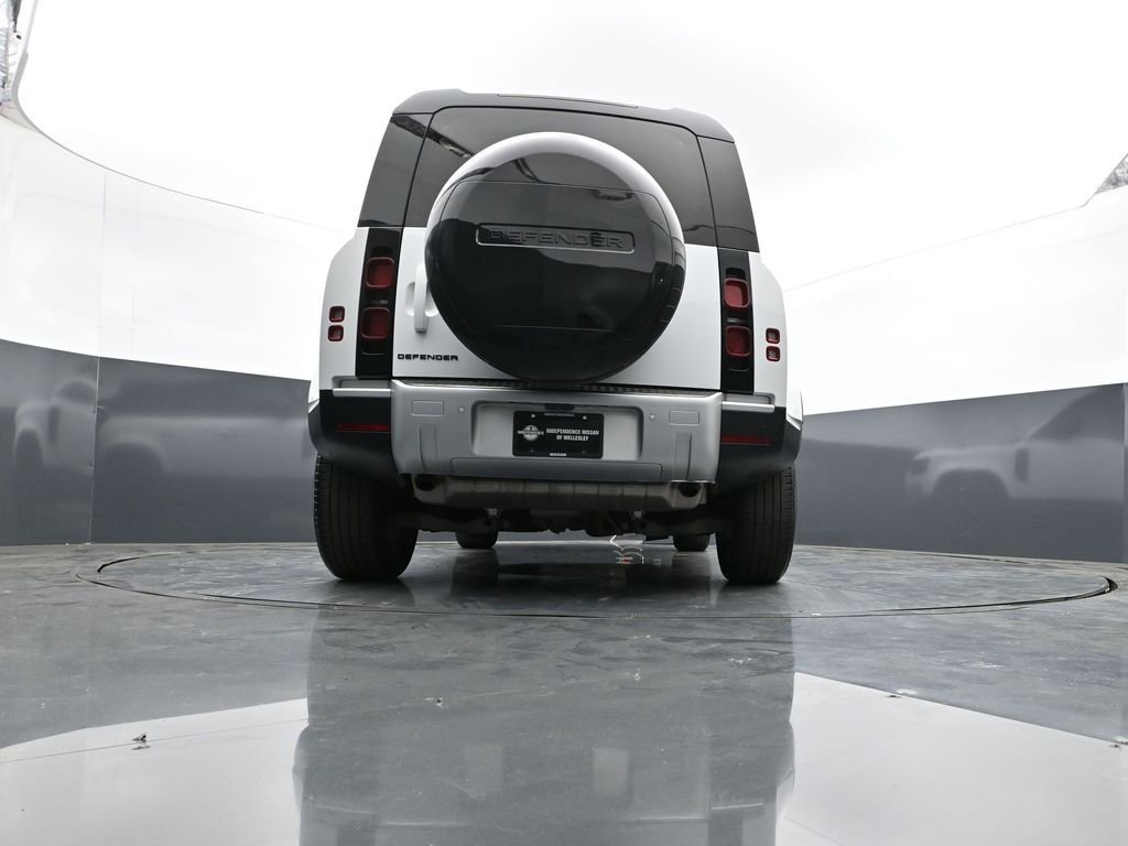 Used 2024 Land Rover Defender 110 S AWD/4WD image 29
