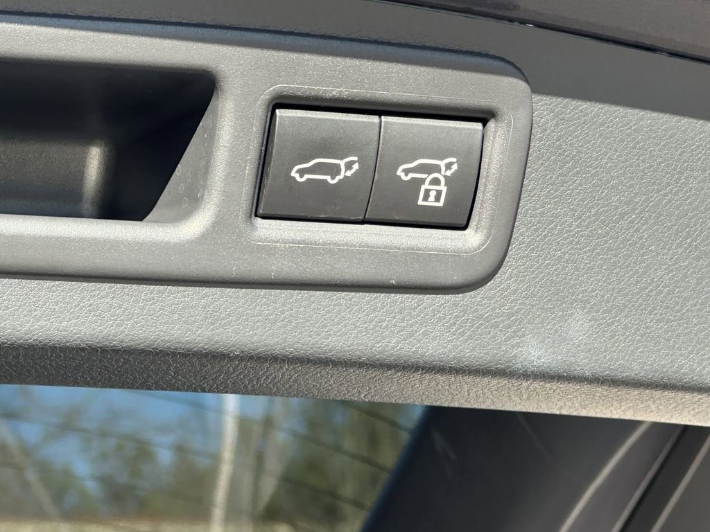 Used 2023 Lexus RX 350 w/ Accessory Package (Z1) image 22