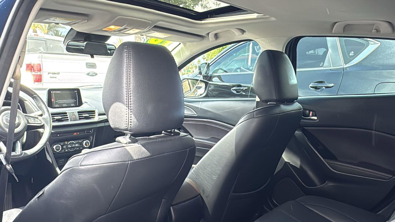 Used 2018 MAZDA MAZDA3 Grand Touring FWD image 26