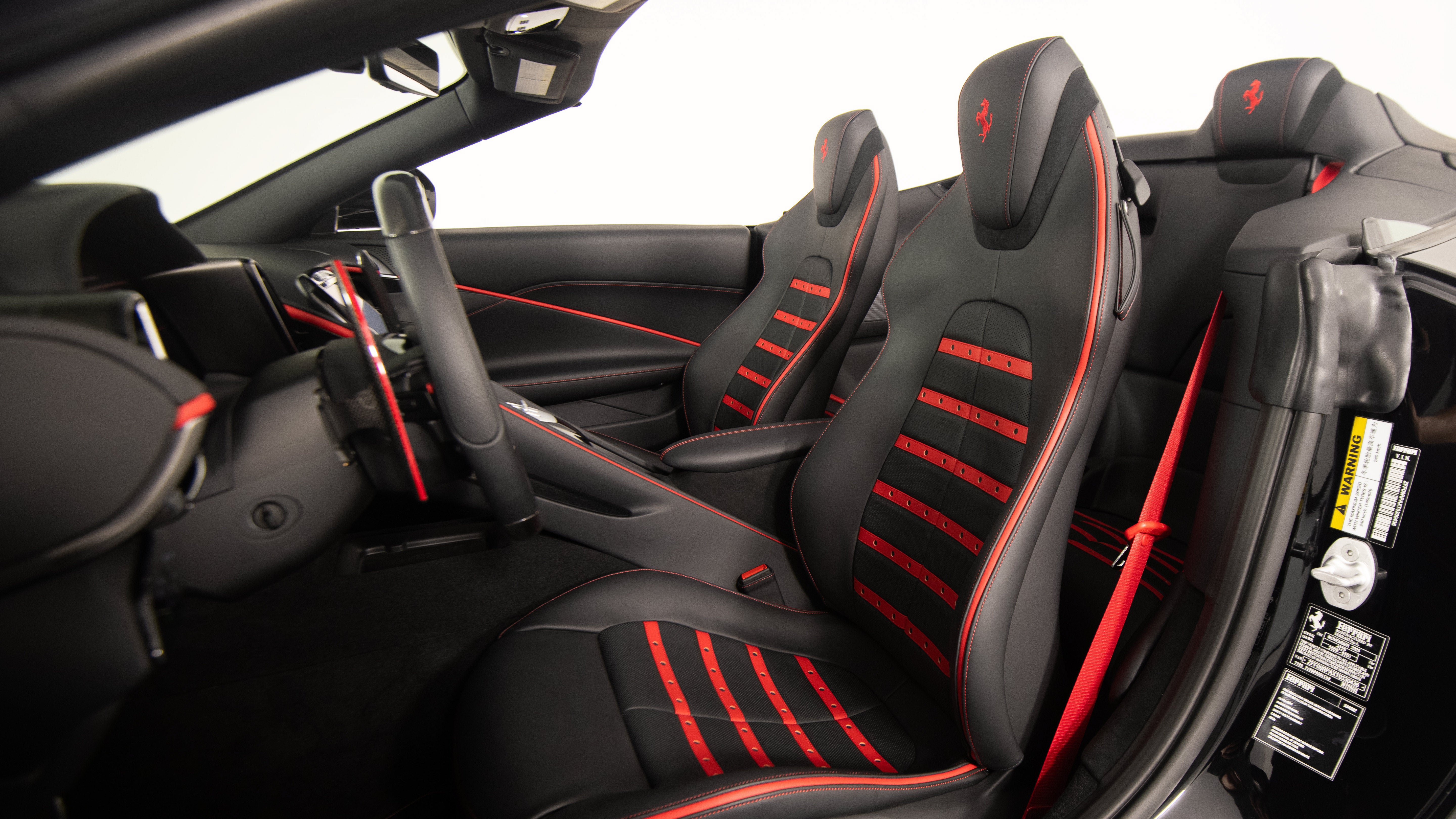 Used 2026 Ferrari Roma Spider RWD image 18