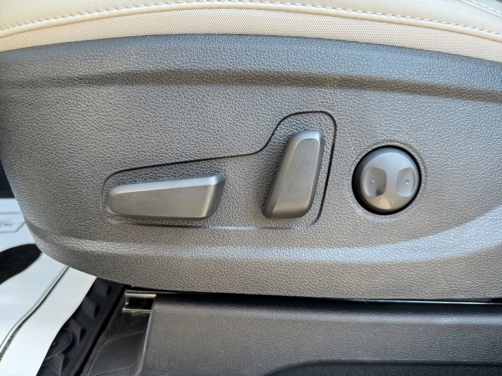 Used 2025 Kia Telluride S FWD image 25